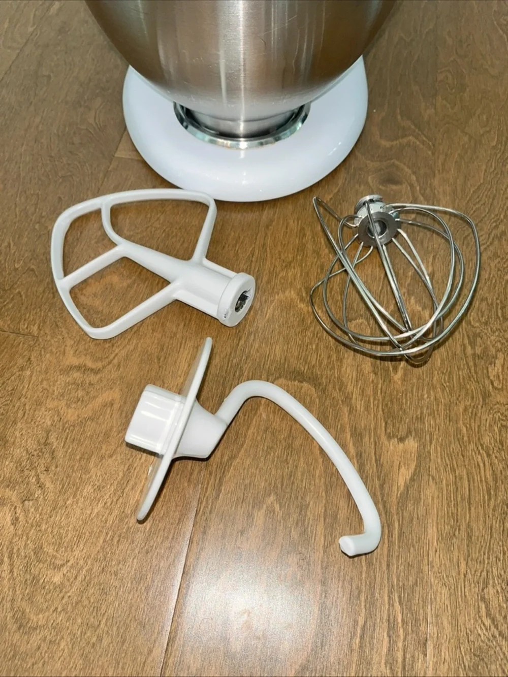Kitchenaid Mixer Model Classic K45SS White w/ 3 Attachments Works 100%